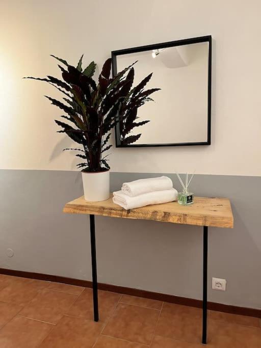 2-Bedroom Flat In The Heart Of Bergamo City Centre Eksteriør billede